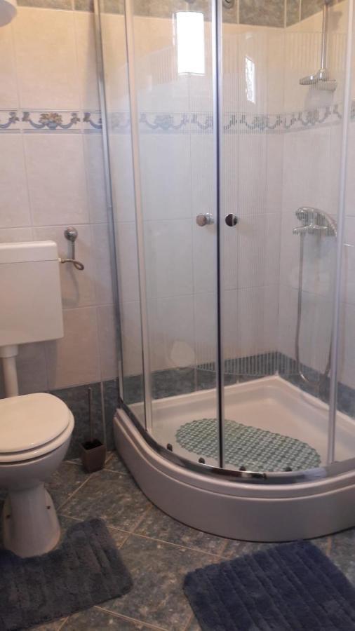 Apartman Nicolle Brzac Exteriör bild